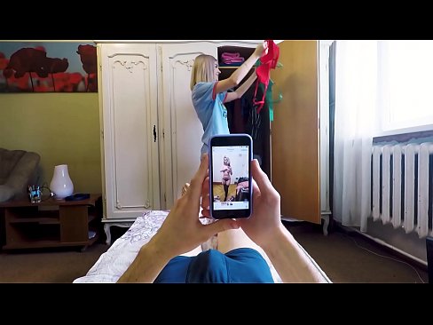 ❤️ Ni-cum ni Stepsister ang kanyang kapatid bago umuwi si nanay ❤️❌ Porn video sa amin