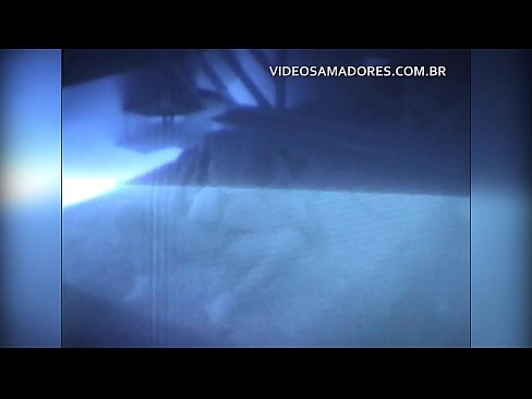 ❤️ Kinukunan ng asawang lalaki ang kanyang asawang kapitbahay at nalaman na siya ay isang cuckold ❤️❌ Porn video sa amin